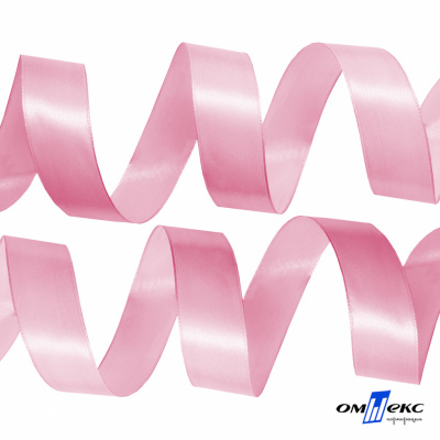 050-нежно-розовый Лента атласная упаковочная (В) 85+/-5гр/м2, шир.25 мм (1/2), 25+/-1 м - купить в Первоуральске. Цена: 53.96 руб.
