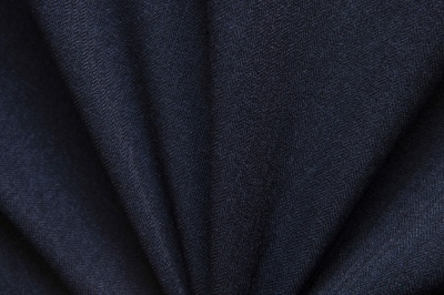 Ткань костюмная 25388 2009, 207 гр/м2, шир.150см, цвет т.синий - купить в Первоуральске. Цена 356.68 руб.